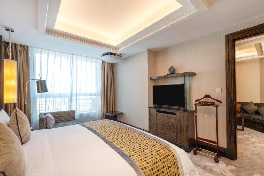 Grand Soluxe Zhongyou Hotel Shanghai Exterior photo