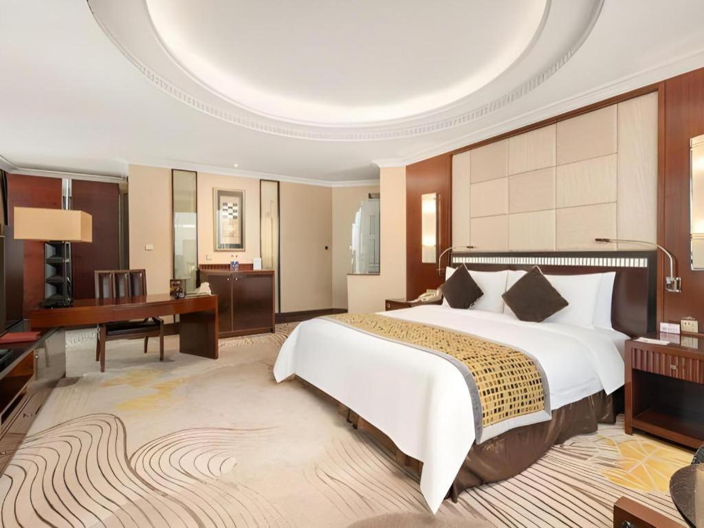 Grand Soluxe Zhongyou Hotel Shanghai Exterior photo